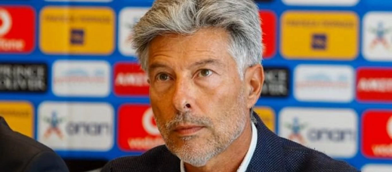 Ελληνικό ποδόσφαιρο: Αδυνατεί να βρει ξένους διαιτητές ο Β. Περέιρα - Πλέι οφ με Έλληνες;